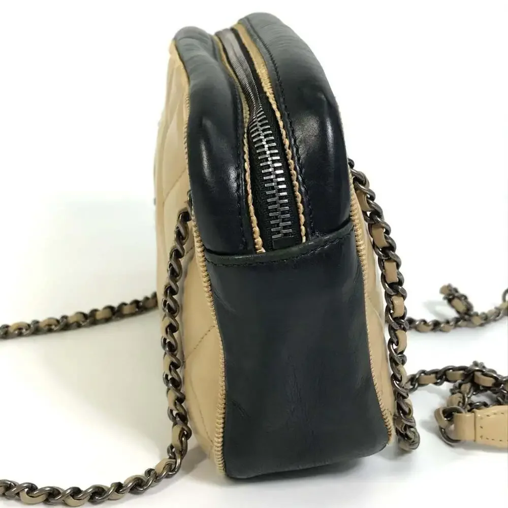 CHANEL Cream Shoulder Bag